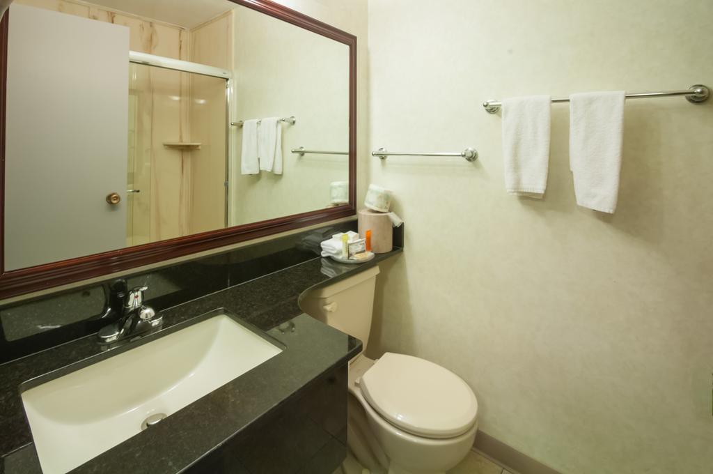 King Room Walk Shower,122988427:JPEG